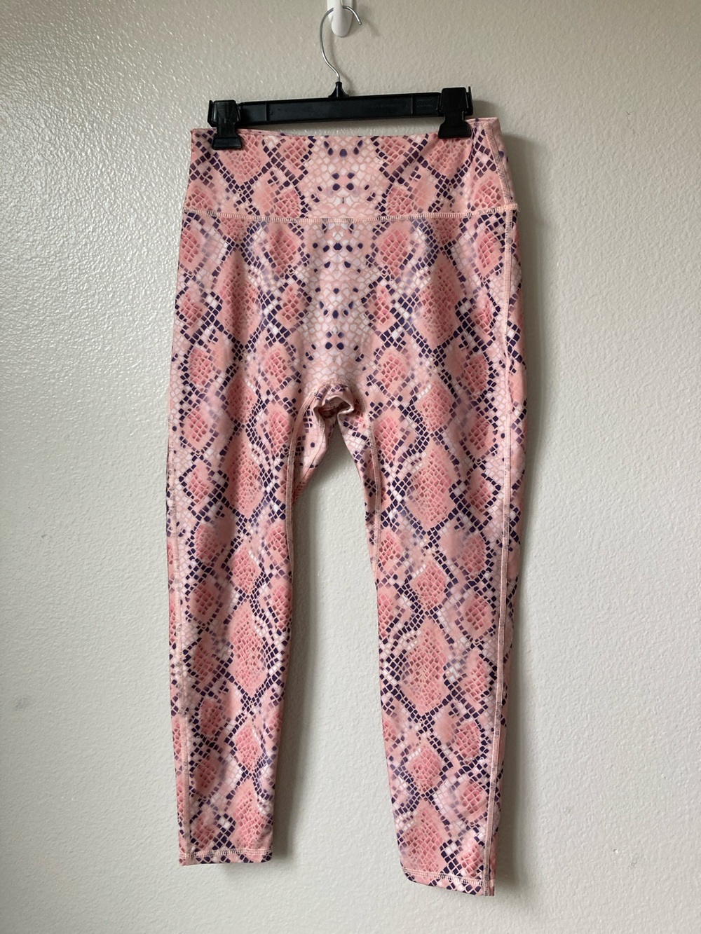 SAVVI Seri 7/8 Legging Pink Nude Snake Skin Sz XL
